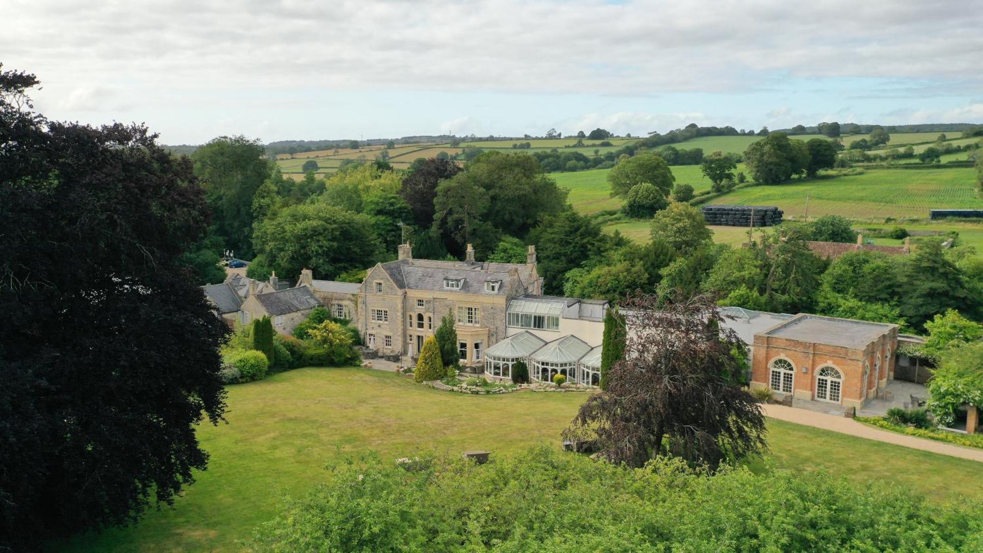 Montigo Resorts, Somerset Shepton Mallet Exterior foto